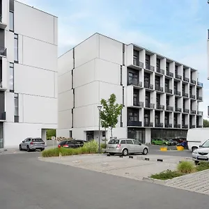 Airport Zarembowicza By Renters Апартаменты